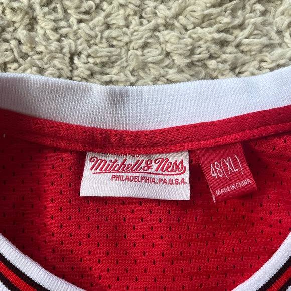 Mitchell & Ness Michael Jordan Jersey - Picture 4 of 4